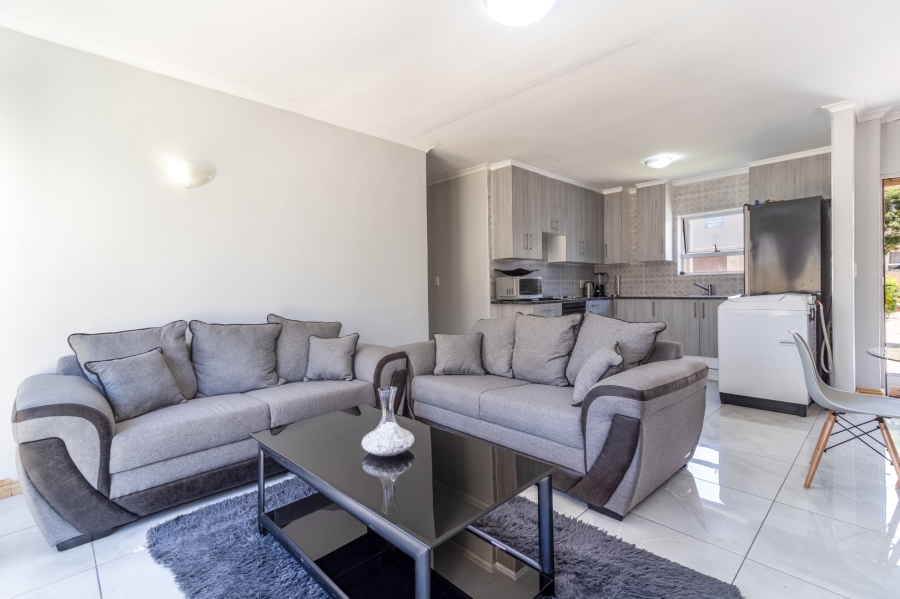 3 Bedroom Property for Sale in Whispering Pines Western Cape